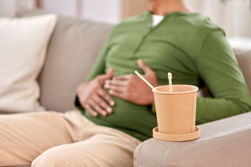 신체가 느끼는 포만감과 뇌가 인지하는 포만감의 시간차를 줄이려면 천천히 마음 챙김 식사를 하는 게 도움이 된다./사진=클립아트코리아