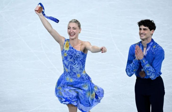 캐나다 피겨스케이팅 아이스댄스 국가대표 파이퍼 질(34)이 난소암을 극복하고 메달을 따낸 사연이 전해졌다/사진=TODAY