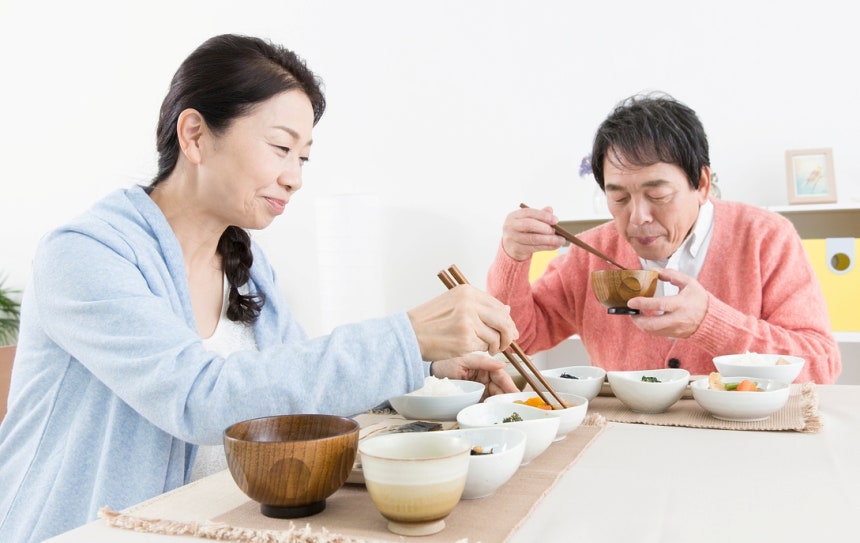 생활 환경이 동일한 부부라 해도,중년에 접어들어 아내 쪽 콜레스테롤 수치만 오르는 데는 이유가 있다.​ /사진=클립아트코리아