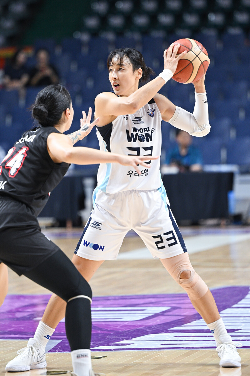[25 <b>박신자컵</b>] <b>우리은행</b> 첫 승 주역 김단비 “모두가 잘해서 만든 결과...