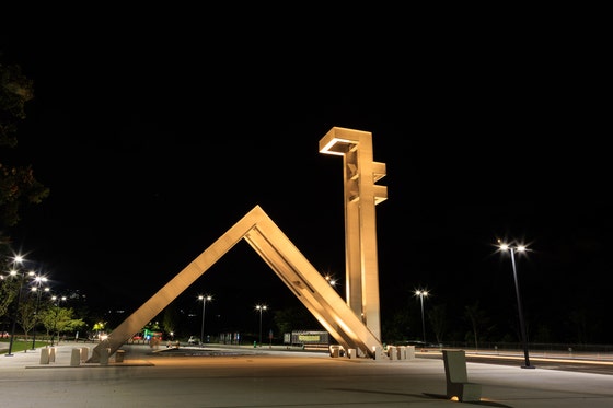 국립서울대학교의 앞글자 ㄱ, ㅅ, ㄷ을 따서 만들어 흔히 '샤'로 부르는 서울대 정문. [사진 서울대]