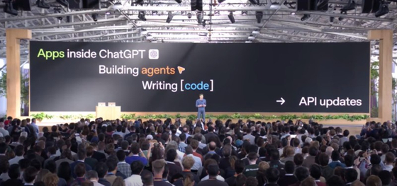 지난 7일 열린 오픈AI의 '데브데이(DevDay)' 행사. AI기업의 '수익성 회의론'을 불식시키기 위한 '에이전트 빌더(Agent Builder) 서비스 등 오픈AI사의 다양한