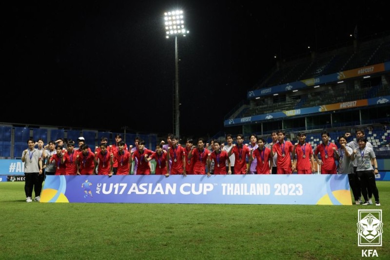 한국, U-17 아시안컵 결승서 일본에 0-3 패배