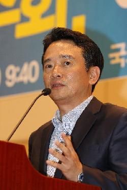 <b>남경필</b> “아들 마약 직접 신고…정계 복귀 NO”