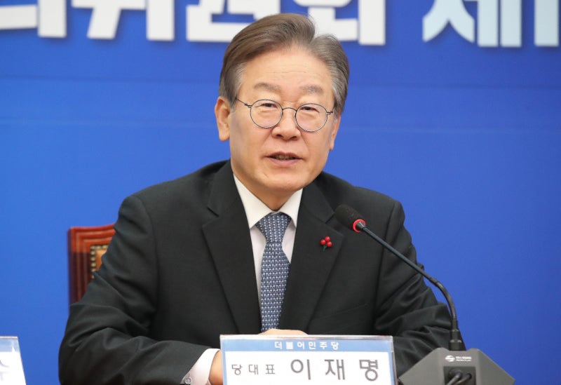 ‘이재명 등 민주당 지도부 총사퇴 해야’ ... 찬성 47% 반대 42% [<b>NBS</b>]
