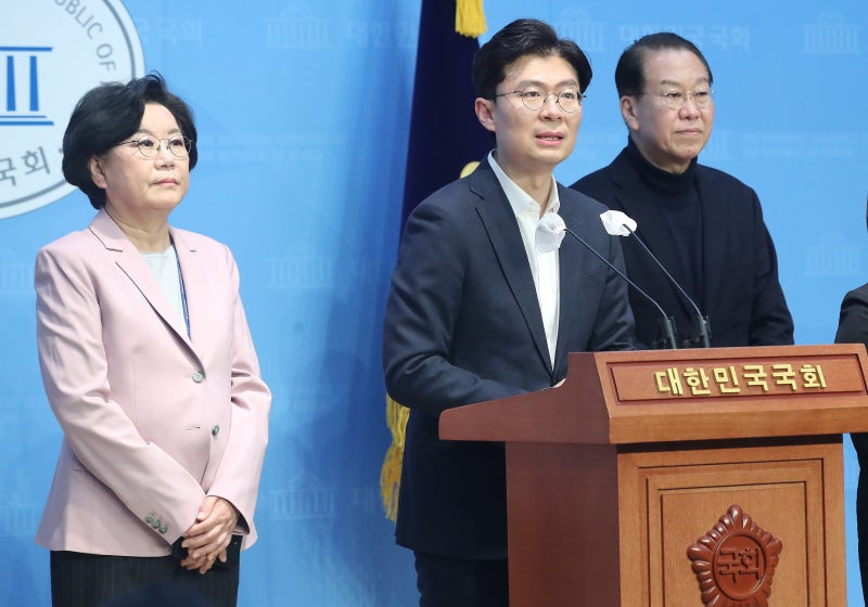 ‘마용성’ <b>조정훈</b>·<b>권영세</b>·<b>이혜훈</b> “공덕역과 서울역 사이 ‘만리재역’ 신...