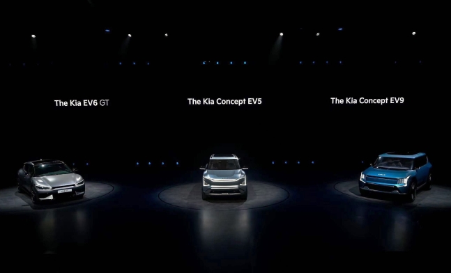 기아는 지난해 중국 상하이에서 ‘기아 EV 데이'를 열고 EV6 GT, 콘셉트 EV5, 콘셉트 EV9를 소개했다. 이중 EV5는 중국에서 출시됐다./기아 제공