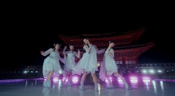 <b>뉴진스</b>, K팝 <b>걸그룹</b> 최초로 <b>경복궁</b> 근정전 스페셜 무대 오른다