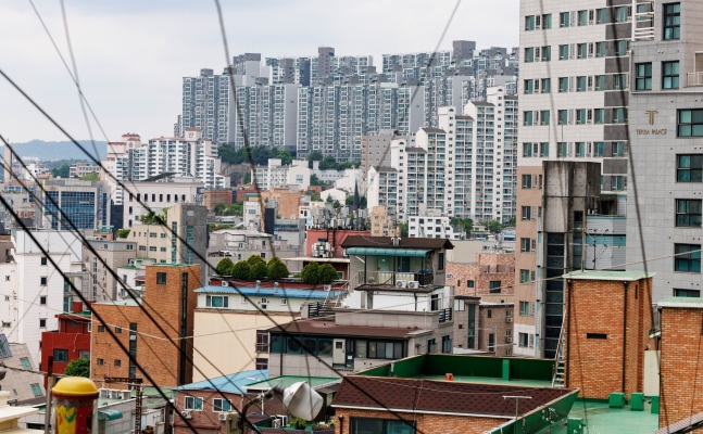 上個月，Dongseon -Dong，Seongbuk -Gu，首爾，Donam -Dong和Villas的公寓。/yonhap新聞