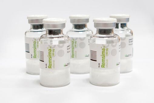 셀트리온이 개발한 '램시마'는 얀센의 자가면역질환 치료제인 ‘레미케이드(성분명 인플릭시맙)’를 복제한 바이오시밀러 제품이다./셀트리온