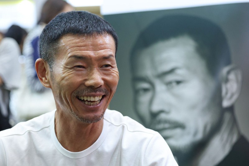 “<b>손웅정</b>, 한 번도 체벌 없었다”… 선처 호소한 학부모들