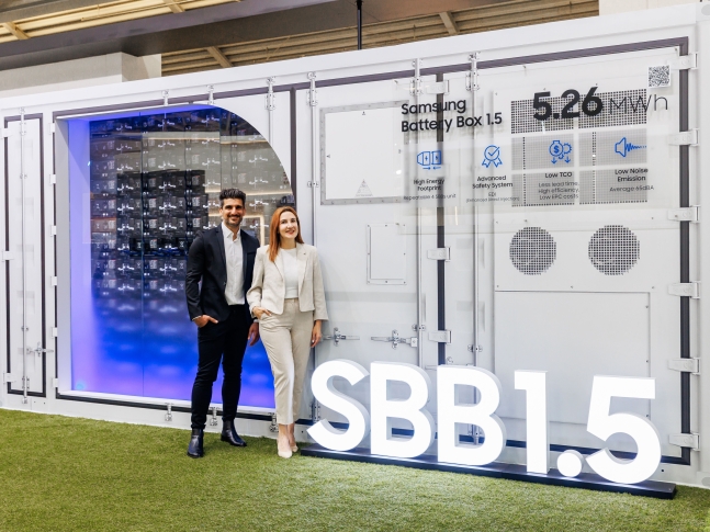 지난달 19일 독일 뮌헨에서 개최된 '인터배터리 유럽 2024'에서 삼성SDI가 ESS 신제품 SBB 1.5를 선보이고 있다. / 삼성SDI 제공
