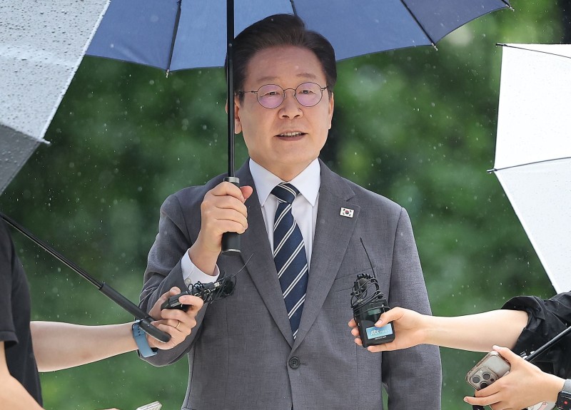 <b>이재명</b>, 내일 ‘당대표 연임’ 출마 <b>선언</b>