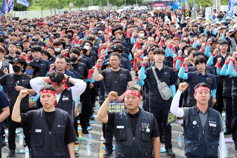 <b>금속노조 총파업</b> 여파…현대차 울산공장 가동 중단