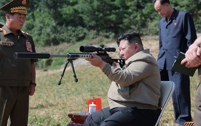 오늘 <b>김정은</b> 만난 러 <b>쇼이구</b>… “북러조약 이행 기여 기대”