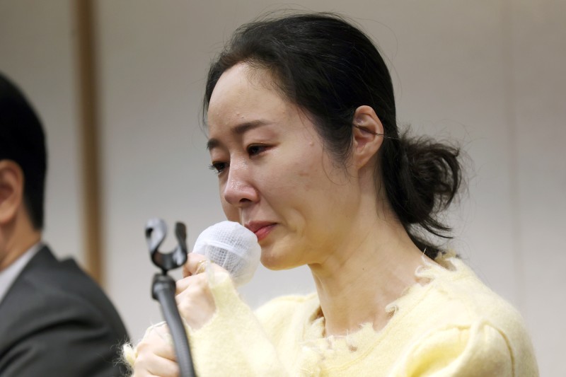 분노 쏟아낸 <b>민희진</b> “하이브와 소송비만 23억… 집 팔아야 해”