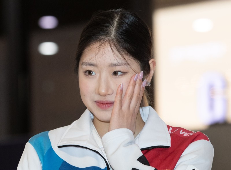 ‘후배 <b>성추행</b> 의혹’ 피겨 <b>이해인</b> 잠시 빙상 복귀… 법원, 징계 효력정...