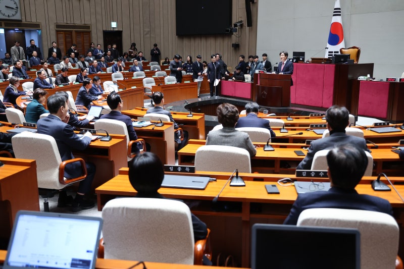 <b>권성동</b> “대통령 탄핵, 이재명 ‘대선 출마’ 허가증 될 수 없어”