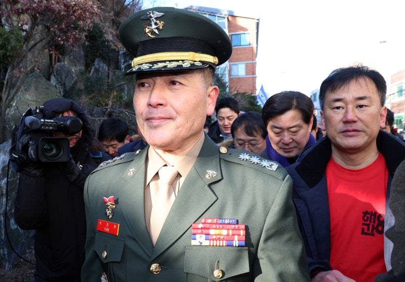 '항명·상관명예훼손 혐의' <b>박정훈 대령</b> 1심서 <b>무죄</b>