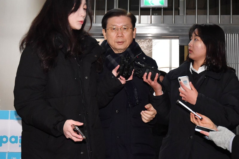<b>박종준</b> 전 경호처장 <b>경찰</b> 3차 <b>출석</b>… "수사 성실히 임하겠다"