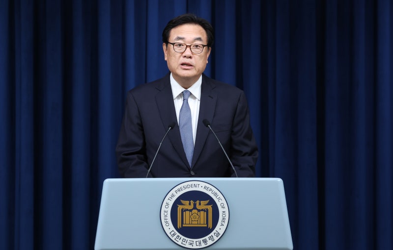 <b>정진석</b> “尹 <b>대통령</b>, 제3장소·방문조사 가능… 자기<b>방어권</b> 보장돼야”