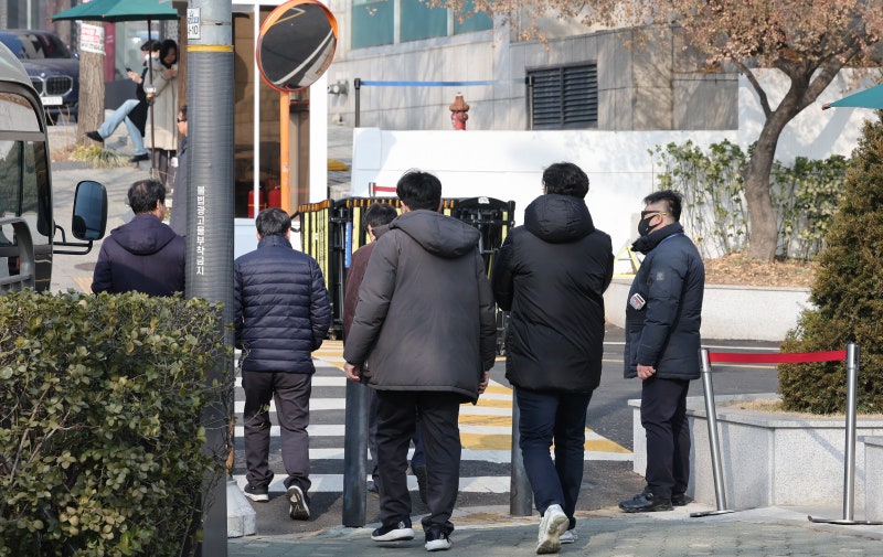 경찰, <b>경호처</b> 차장·경호본부장 사무실 <b>압수수색</b> 시도