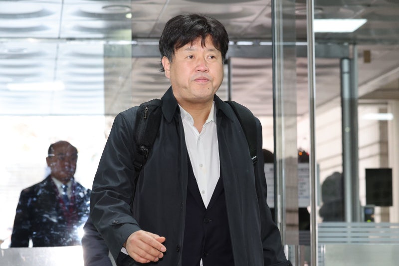 [속보] 이재명 측근 <b>김용</b> ‘<b>불법 정치자금</b> 수수’ 2심도 <b>징역</b> 5년