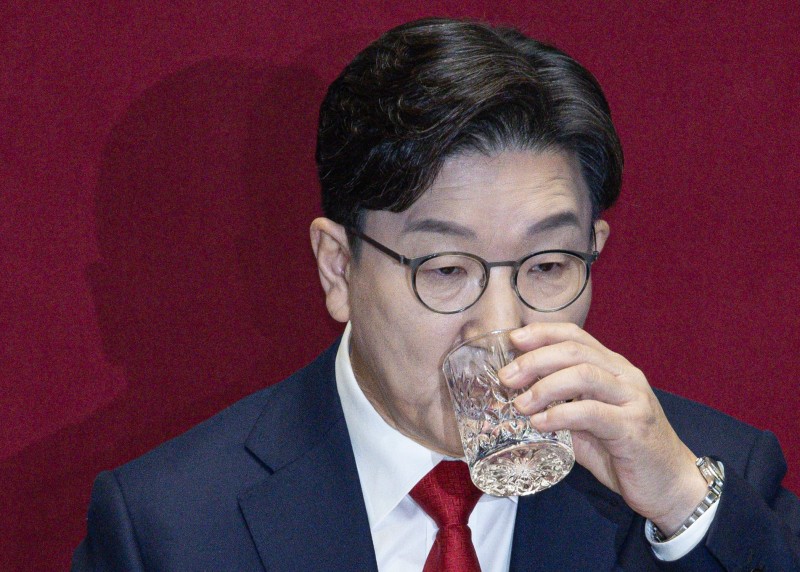 민주, <b>권성동</b> <b>연설</b>에 “34쪽 거짓과 궤변… 여당 포기 선언문”