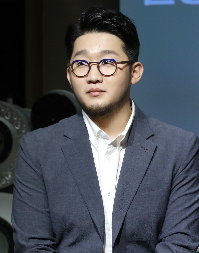 ‘<b>버터</b> 없는 <b>버터맥주</b>’ <b>어반자카파 박용인</b> 1심서 징역 8개월·집유 2년