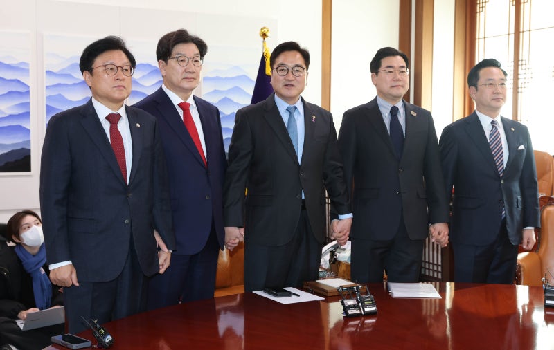 <b>여야</b>, 국정협의체 <b>회동</b> 28일 개최키로… “연금특위 원칙적 합의”