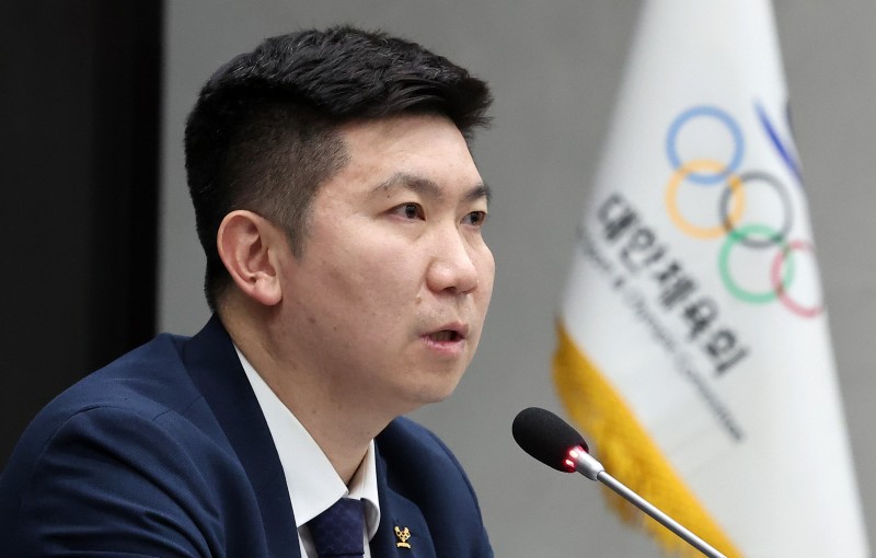 탁구협 ‘부당 <b>인센티브</b>’ ‘선수 바꿔치기’ <b>논란</b>… <b>유승민 체육회장</b>...