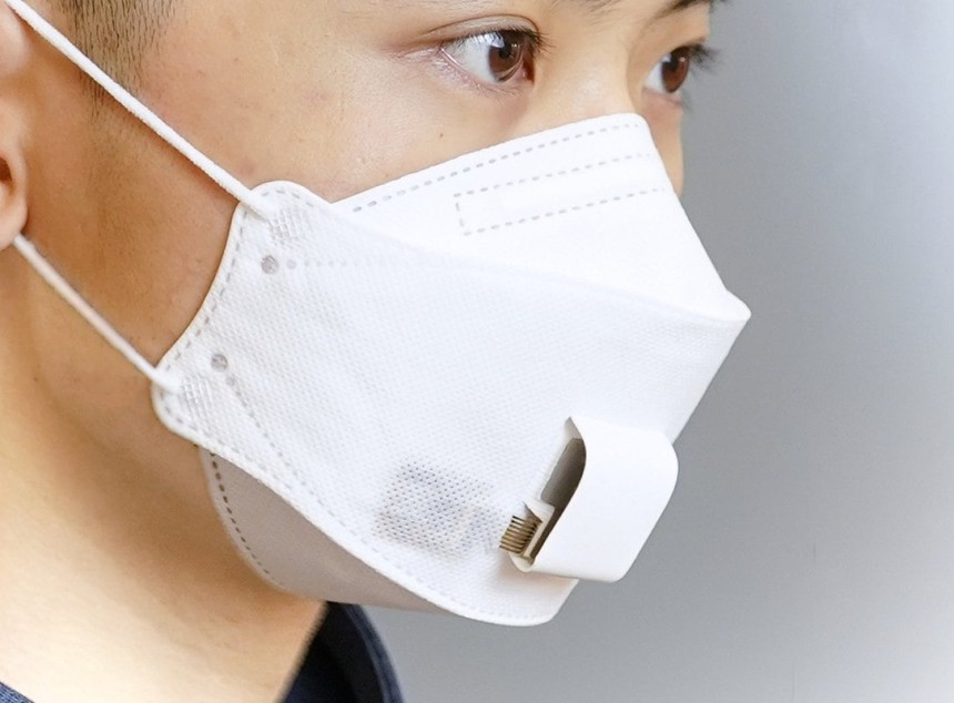 미국 캘리포니아 공대 연구진은 천식과 만성폐쇄성폐질환(COPD),만성신장병 등 다양한 호흡기 질환을 관리하는 데 쓸 수 있는 스마트 마스크를 개발했다./Caltech