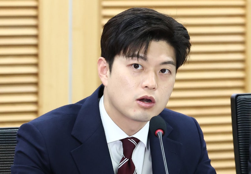 김용태 “<b>대통령 후보 배우자</b> ‘검증 사각지대’… TV<b>토론</b> 제안”