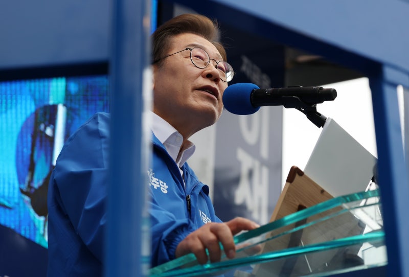 <b>이재명</b> “노무현의 길이 제 길, 대동세상 구현”