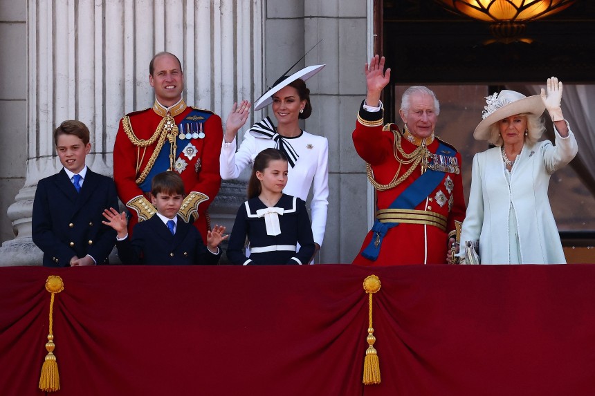 지난해 6월15일 영국 런던에서 열린 국왕 생일 행사 '트루핑 더 컬러(Trooping the Colour)'에 참석한 영국 웨일스 조지 왕자(왼쪽부터), 영국 윌리엄 왕자, 영국 루이 왕자, 영국 캐서린 왕세손, 