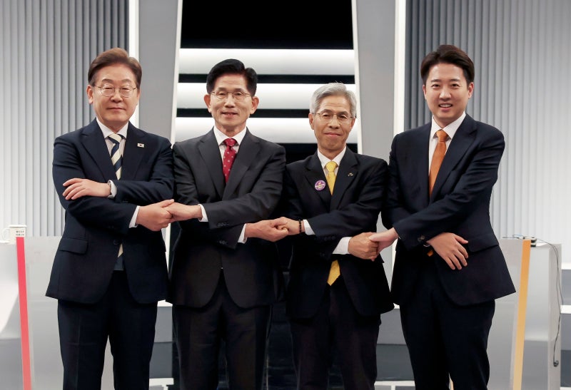 이재명·김문수·<b>이준석</b>·권영국, ‘정치 양극화’ 주제로 3차 TV<b>토론</b>회