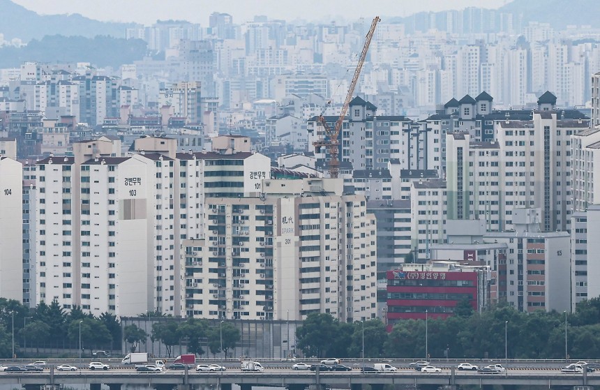 지난 13일 서울 시내 아파트의 모습. /뉴스1