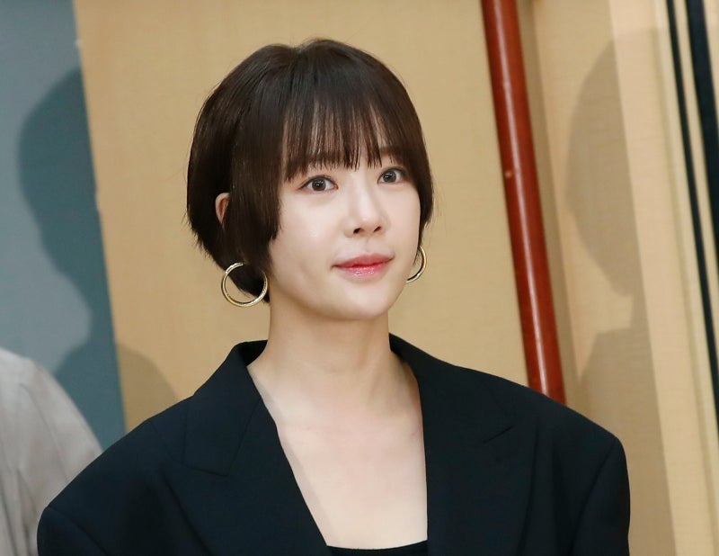 <b>황정음</b> “재산 처분해 <b>43억</b> 전액 <b>변제</b>”… 횡령 혐의 사과
