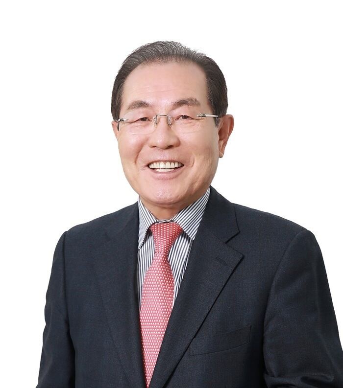 윤동한 콜마그룹 회장. /콜마비앤에이치 제공