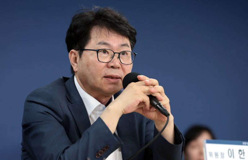 이한주 <b>국정</b>위원장 “부처 업무보고 실망… <b>국정</b> 철학 이해 부족해”
