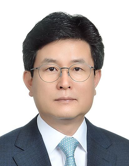 (서울=뉴스1) = 윤석열 대통령 당선인이 9일 단행한 인사에서 대통령비서실 산하 부속실장에 내정된 강의구 전 검찰총장 비서관. (대통령직인수위원회 제공) 2022.5.9/뉴스1