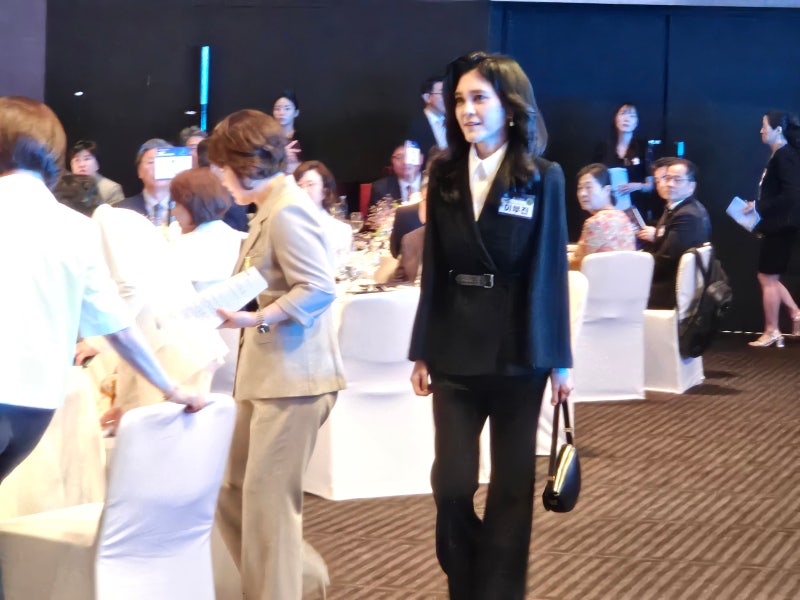 “이부진” 환호성 들린 ‘<b>여성</b>기업주간’ 행사…<b>김혜경 여사</b>와 만남