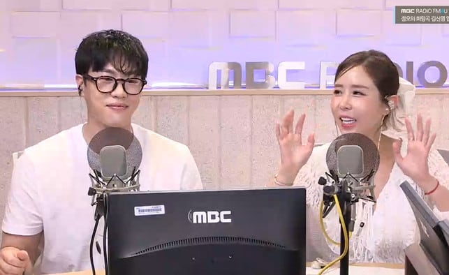 가수 신지, 문원 / MBC 라디오 정오의 희망곡 보이는 라디오 캡처