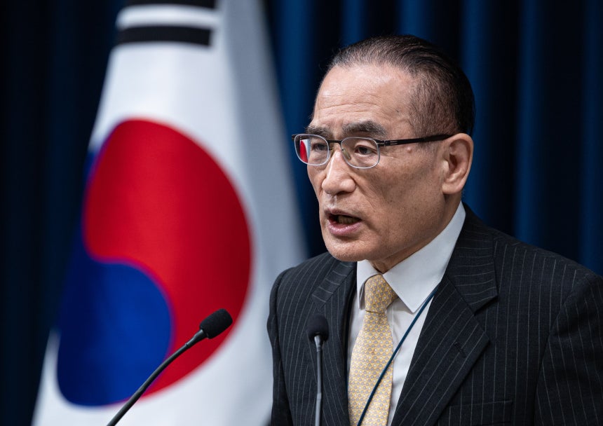 위성락 국가안보실장이 9일 서울 용산 대통령실 청사에서 관세협상 및 방위비 관련 브리핑을 하고 있다./뉴스1