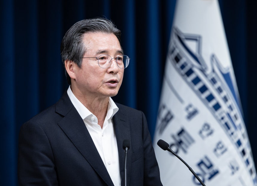 김용범 대통령실 정책실장이 10일 서울 용산 대통령실 청사에서 RE100 산단 관련 브리핑을 하고 있다./뉴스1