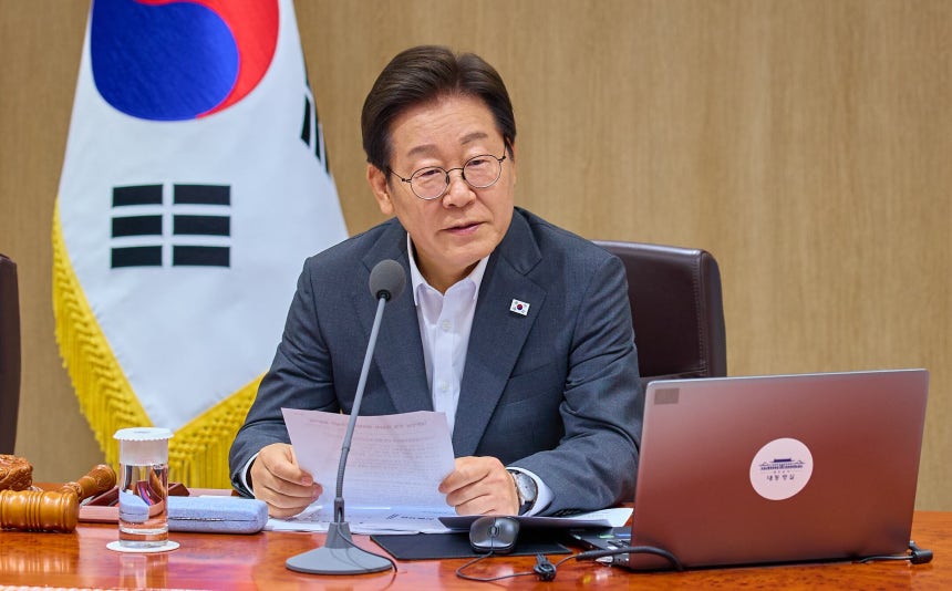 이재명 대통령이 8일 서울 용산 대통령실 청사에서 열린 국무회의에서 발언하고 있다./뉴스1