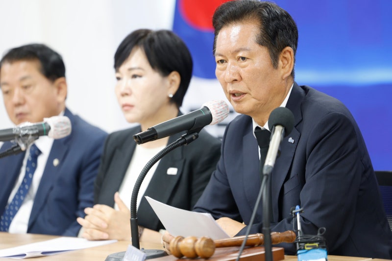“호남 의원들 왜 안 왔나” 기강 잡기 나선 <b>정청래</b>
