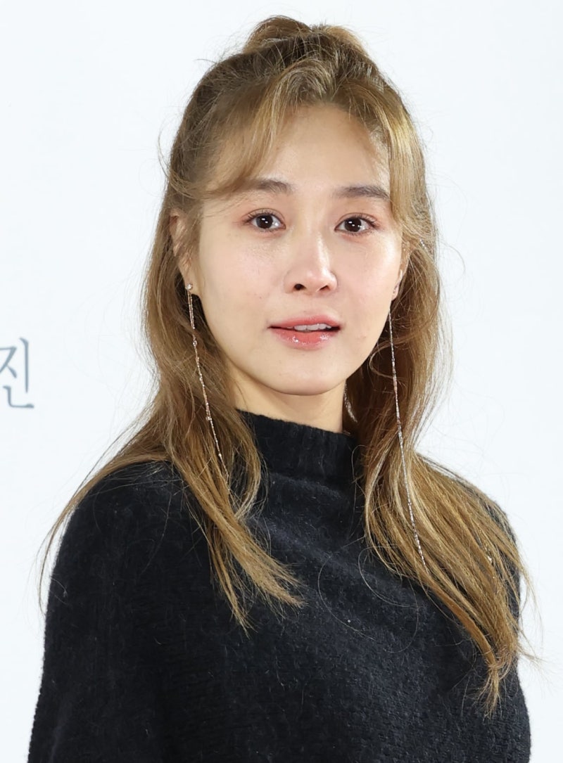 <b>옥주현</b>, 소속사 <b>미등록 운영</b> 인정…“등록 절차 누락…고의 아냐"