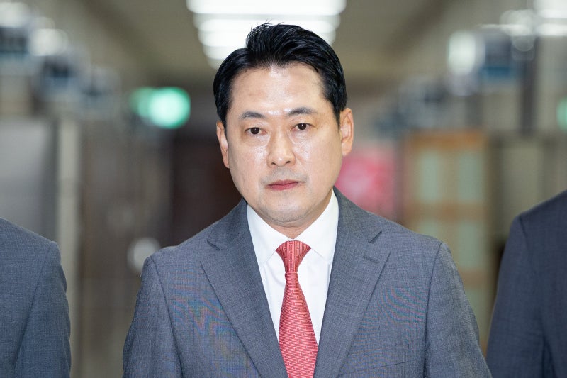 국힘 “<b>전산망</b> 담당 공무원 사망 애도… 李 대통령 <b>예능 출연</b>, 부적절”