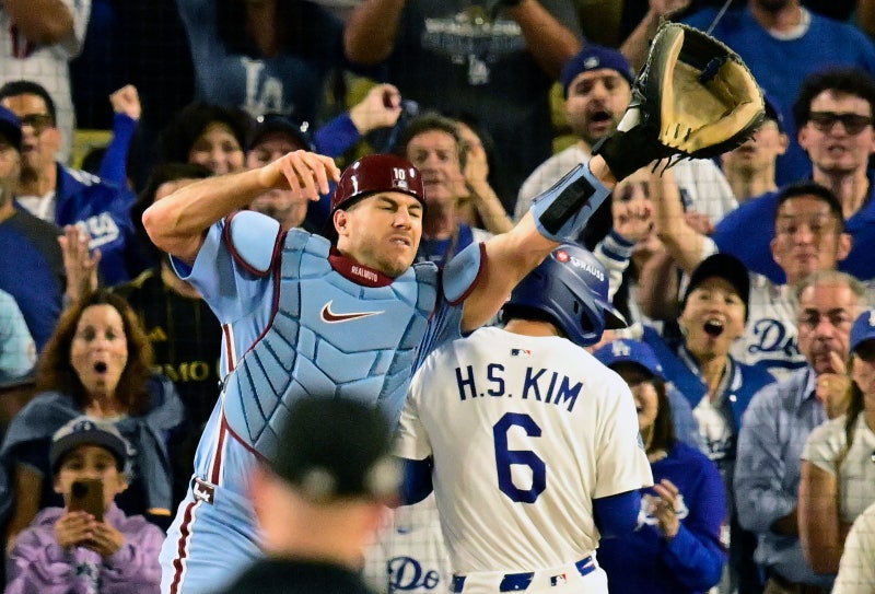 <b>김혜성</b>, 연장 11회 ‘끝내기 득점’… LA <b>다저스 NLCS 진출</b>